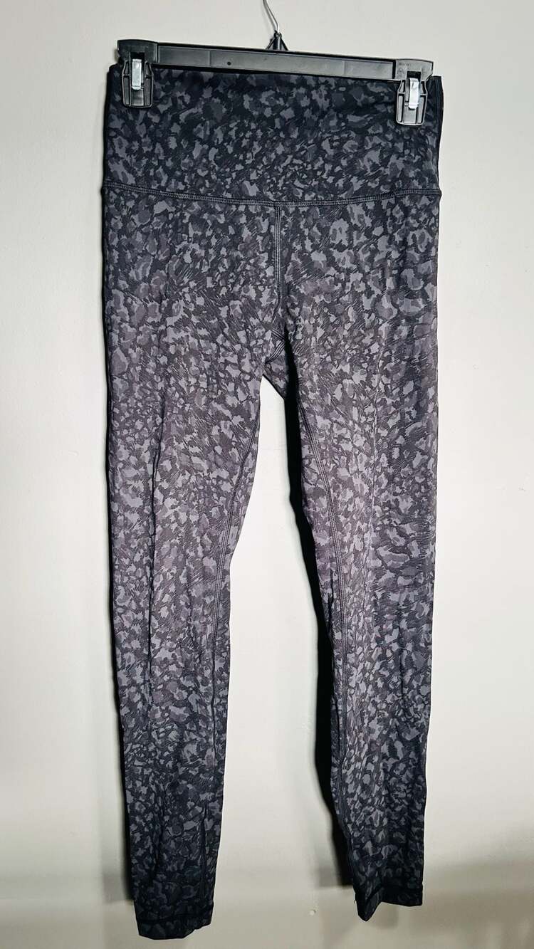 Lululemon Align Pant Size 6 Black Leopard Print. Pc130